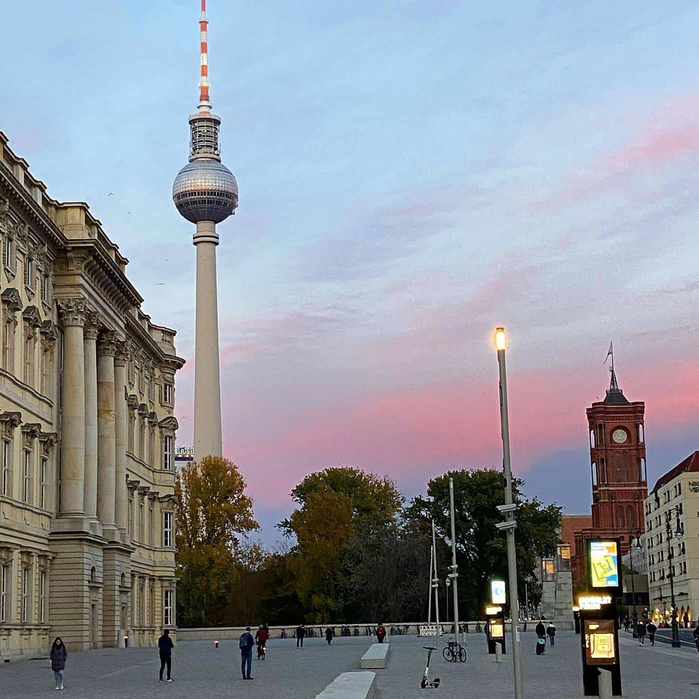 Am #Humboltforum #Berlin #Fernsehturm #fernsehturmberlin #visitberlin